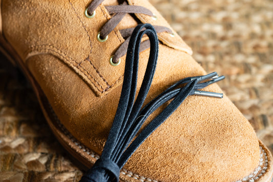 Flat Waxed Cotton Laces w/ Metal Aglets (Black)